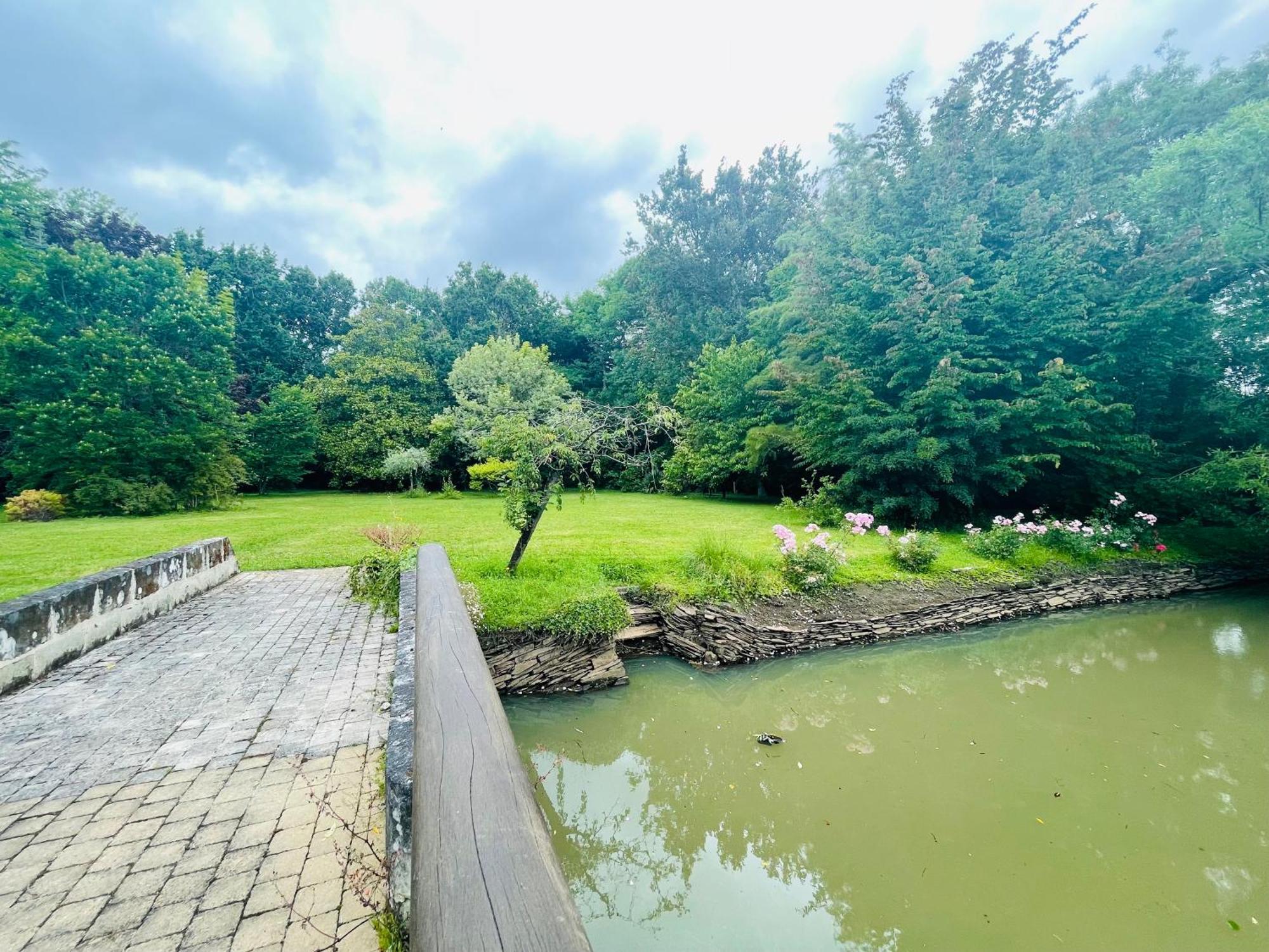 הוילה La Bohalle Domaine Jeanne De Laval מראה חיצוני תמונה
